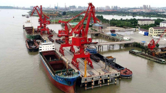 双城概述露天料场港口封闭问题的实行方法